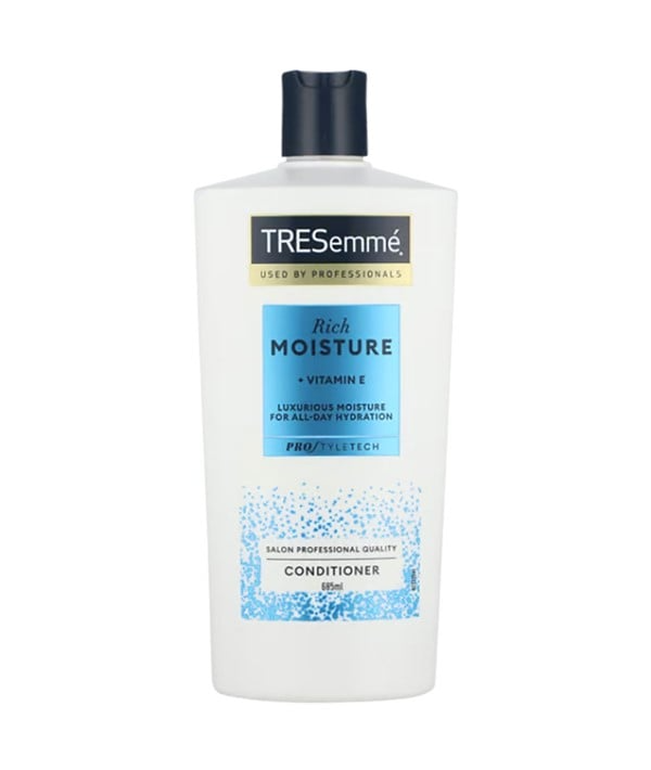 TRESemmé Rich Moisture Vitamin E Conditioner 400 ml – All-Day Hydration for Dry Hair